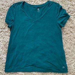 GapFit T-shirt. Size large. NWOT.